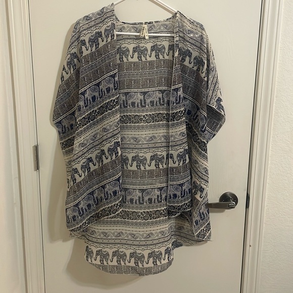 Elephant Kimono Cardigan✨ - Picture 1 of 3